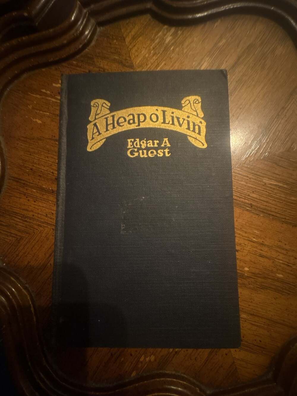 1916 copyright The Reilly & Lee Co. A Heap o' Livin' Hardcover Book by Edgar A.